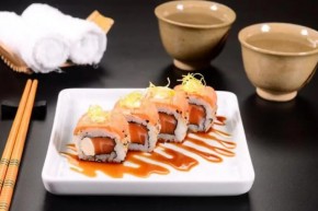天绿回转寿司是日式的吗？主要有哪些口味？