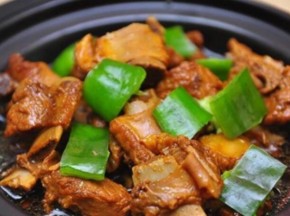 上吉铺黄焖鸡米饭加盟赚钱吗？