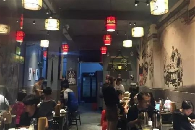 何大九串串店加盟