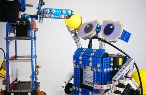 乐高机器人教育加盟费多少钱？