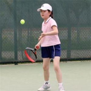 弘金地格林青少儿网球培训